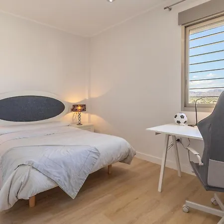 Cozy In Holiday home Cox