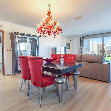 Cozy In Holiday home